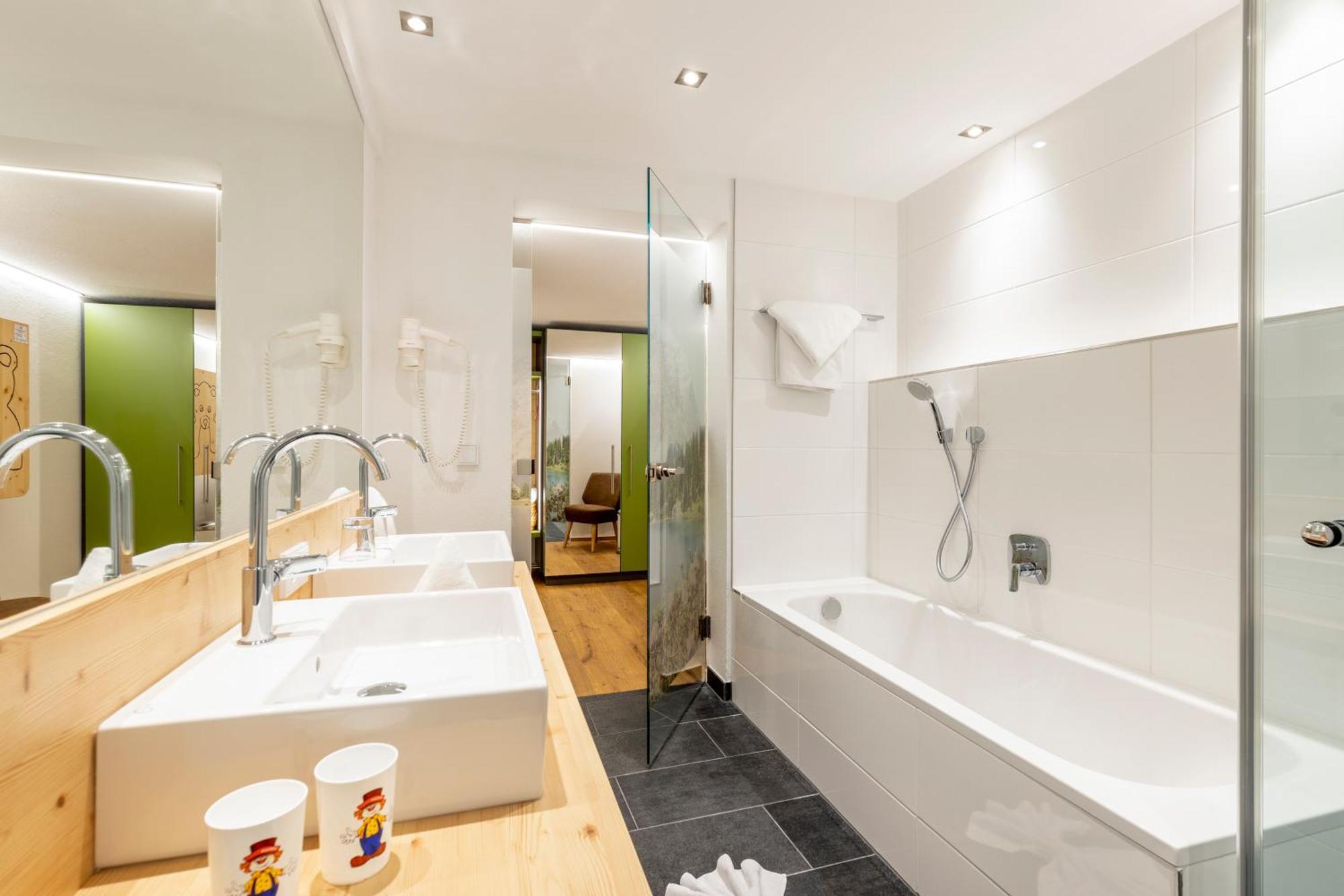 Familotel Kaiserhof - Families Only แบร์วัง ภายนอก รูปภาพ